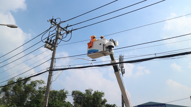 Mỗi khi thấy chiếc xe hotline quen thuộc lăn b&aacute;nh, c&agrave;ng cảm nhận r&otilde; niềm tự h&agrave;o - Ảnh 2.