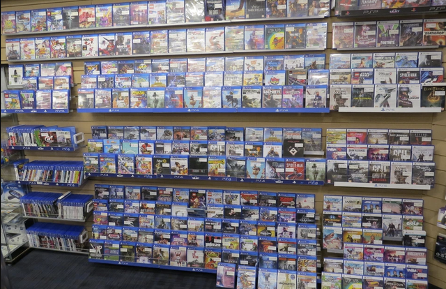 Nintendo có thể hưởng lợi khi PlayStation và Xbox dần rời bỏ game vật lý - Ảnh 1.