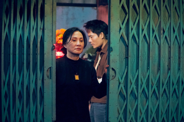 Màn 'lột xác' của nghệ sĩ Hồng Đào ở tuổi 64 - Ảnh 2.