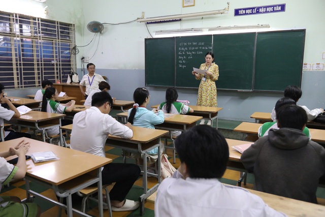 'Soi' lại quy tr&igrave;nh coi thi tốt nghiệp THPT - Ảnh 2.