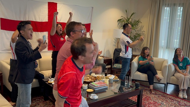 Tổng Lãnh sự Anh tại TP.HCM đặt niềm tin lớn, thầy trò HLV Tuchel sẽ vô địch World Cup - Ảnh 2.