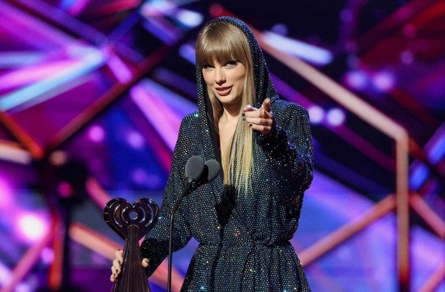 Thỏa thuận tiền hôn nhân dài 40 trang của Taylor Swift và chồng cầu thủ? - Ảnh 2.