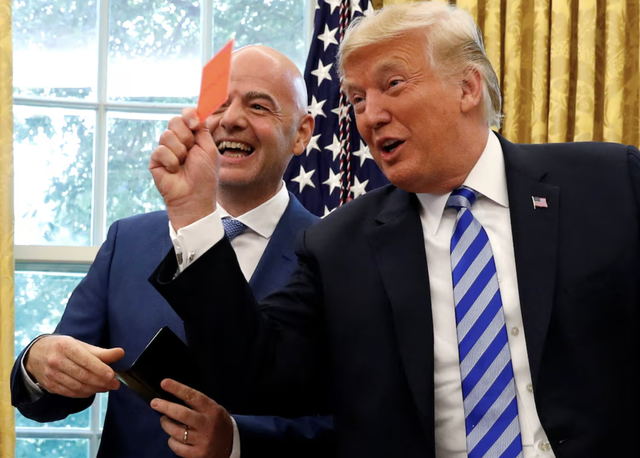 Chủ tịch FIFA lên tiếng vụ tiền đạo Mỹ được xóa thẻ đỏ: 'Tôi đã giải thích với Tổng thống Trump…’
- Ảnh 1.