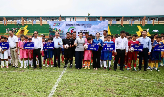 Mưa bàn thắng mở màn VCK giải bóng đá Thiếu niên - Nhi đồng TP.HCM - Cúp HTV2026- Ảnh 2.