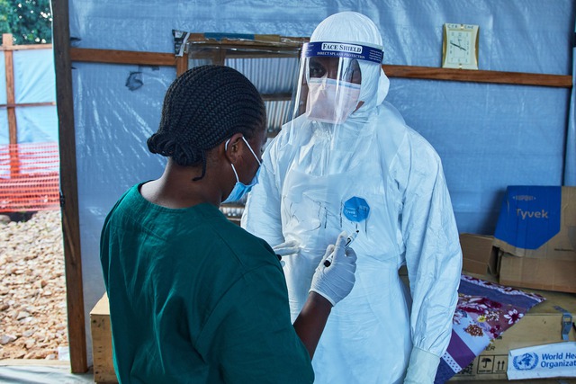 Hơn 500 người chết vì Ebola ở CHDC Congo - Ảnh 1.