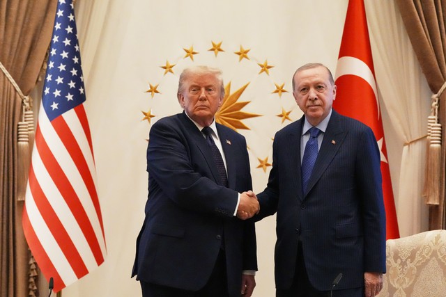 Tổng thống Trump phát biểu về nhiều vấn đề quan trọng khi đến dự hội nghị NATO - Ảnh 2.