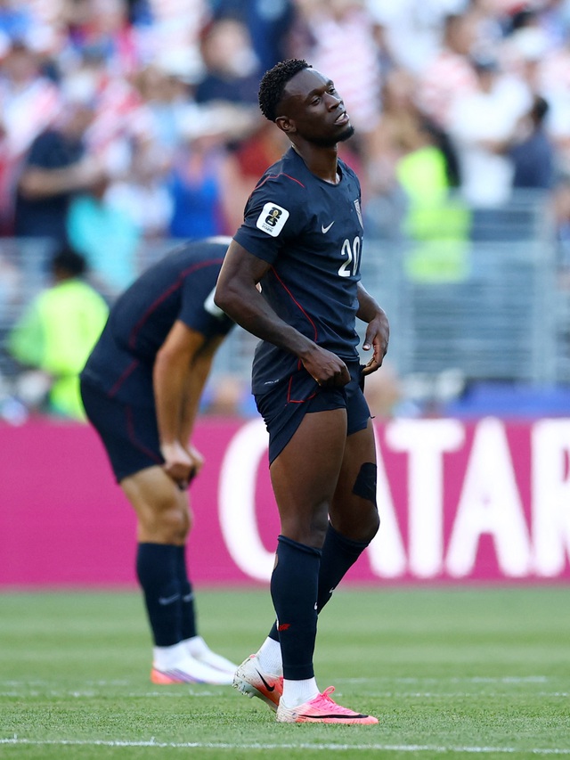 Balogun tiền đạo Mỹ được FIFA xóa thẻ đỏ đã chơi thế nào ở trận thua Bỉ: Thất vọng toàn tập!- Ảnh 1.