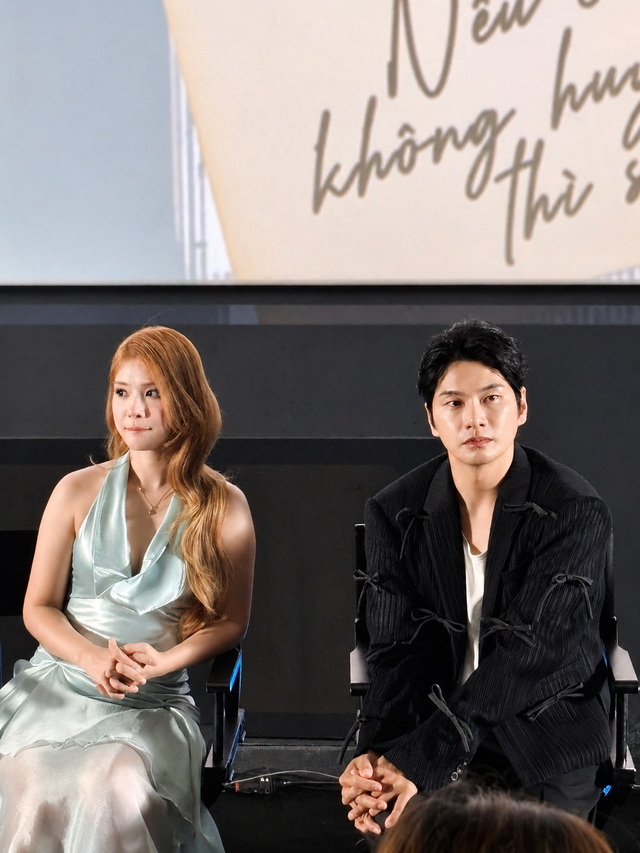 Tài tử Lee Yi-kyung nói tiếng Việt, tương tác cùng fan nữ gây chú ý - Ảnh 2.