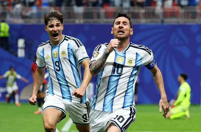 Tổng giám mục Argentina dẫn lời Messi tại Thánh lễ Ngày Độc lập: Gắn kết cả đất nước- Ảnh 1.