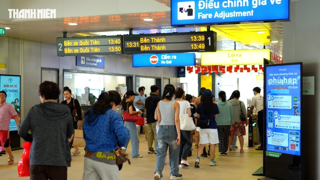 Sau vé máy bay, đến lượt vé metro cũng đặt luôn được trên VNeID- Ảnh 1.