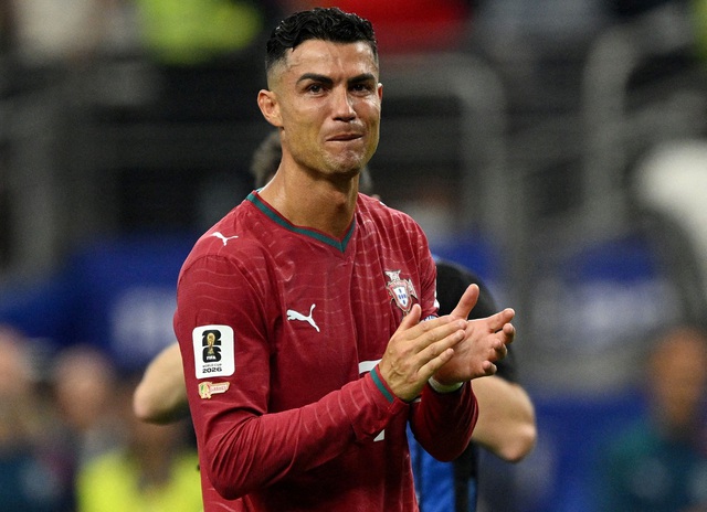 Không còn Ronaldo, Messi đứng trước World Cup ‘một mình’ của thế hệ cũ - Ảnh 1.