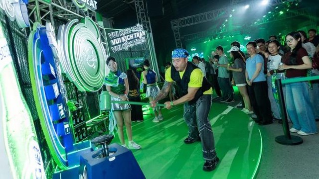 H&agrave;ng ngh&igrave;n người trẻ b&ugrave;ng nổ cảm x&uacute;c ở đ&ecirc;m nhạc 'ph&aacute; chuẩn' của Tuborg - Ảnh 4.