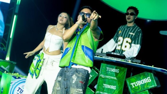 H&agrave;ng ngh&igrave;n người trẻ b&ugrave;ng nổ cảm x&uacute;c ở đ&ecirc;m nhạc 'ph&aacute; chuẩn' của Tuborg - Ảnh 9.