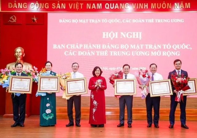 Tiếp tục tinh gọn bộ máy bên trong từng cơ quan của Mặt trận- Ảnh 3.