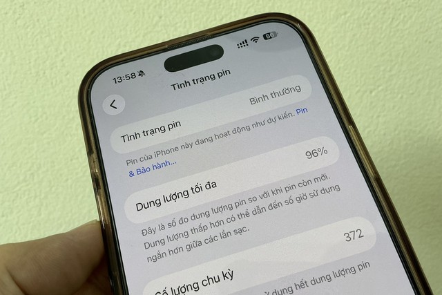 Vì sao iPhone đột nhiên không hiển thị tình trạng pin? - Ảnh 1.