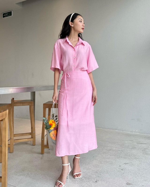Tỏa sáng giữa phố đông với sắc hồng ngọt ngào- Ảnh 2.