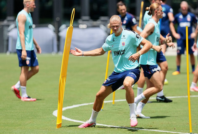 Cơn sốt Haaland càn quét World Cup, cách anh nhẹ nhàng đẩy sức ép về đội Anh- Ảnh 2.