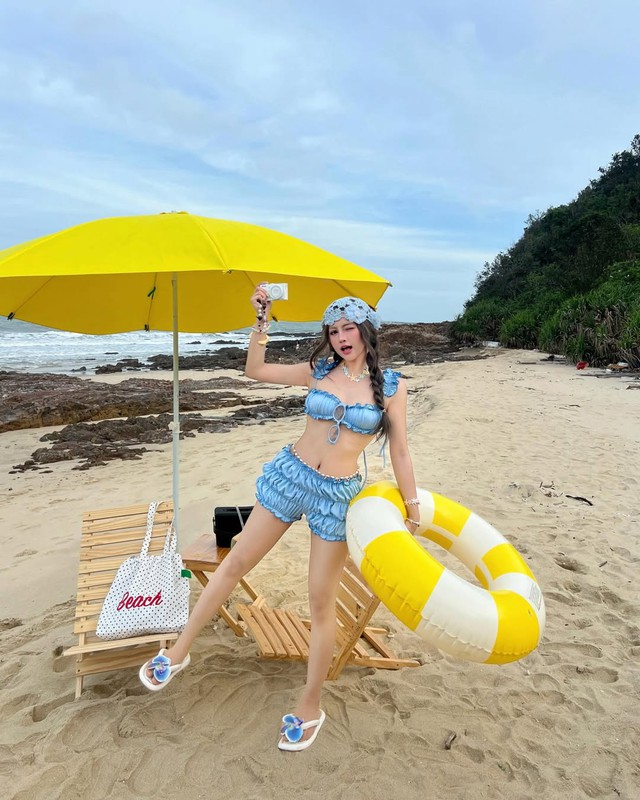 Xu hướng phối đồ sắc xanh đi biển đầy nổi bật- Ảnh 4.