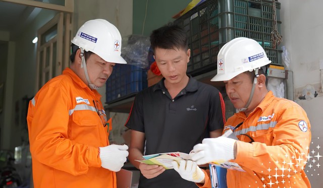 Hát mãi khúc thanh xuân EVNHCMC... - Ảnh 2.