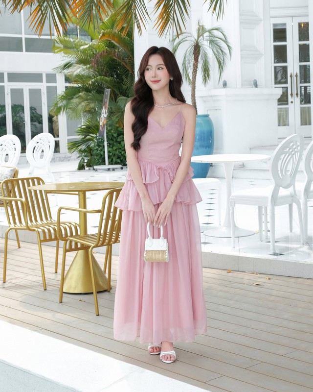 Tỏa sáng giữa phố đông với sắc hồng ngọt ngào- Ảnh 8.