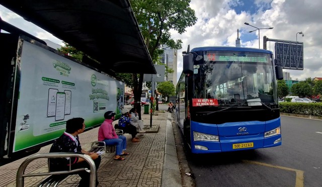 Đi xe bu&yacute;t miễn ph&iacute; ở TP.HCM: H&agrave;nh kh&aacute;ch bị mời xuống xe v&igrave; điều n&agrave;y... - Ảnh 1.