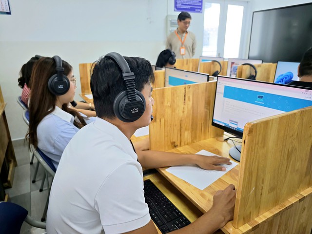 Gi&aacute;o vi&ecirc;n TP.HCM nhận phụ cấp ưu đ&atilde;i từ th&aacute;ng 7 v&agrave; truy lĩnh từ th&aacute;ng 1 - Ảnh 1.