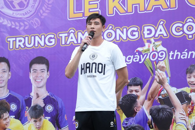 Trung t&acirc;m B&oacute;ng đ&aacute; cộng đồng H&agrave; Nội FC ra mắt ở 4 địa chỉ, ho&agrave;n to&agrave;n miễn ph&iacute;
- Ảnh 3.