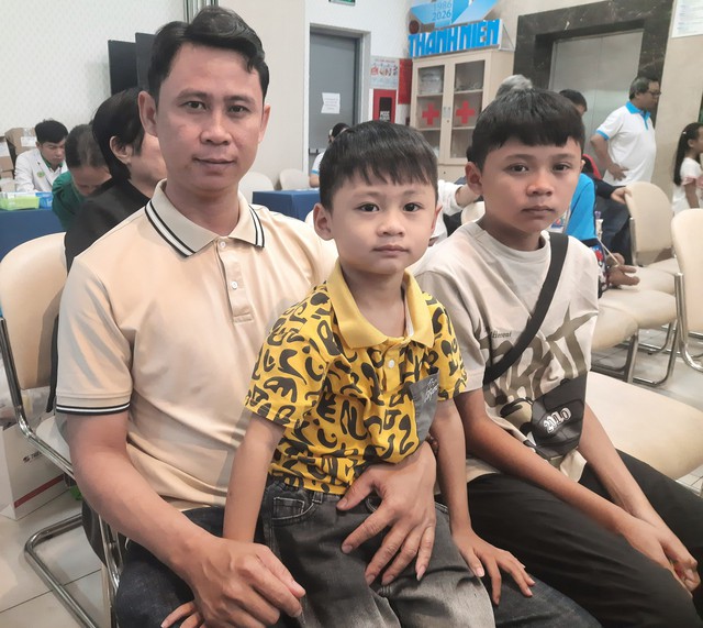 5 năm Cùng con đi tiếp cuộc đời: Mong ước của những người cha- Ảnh 1.