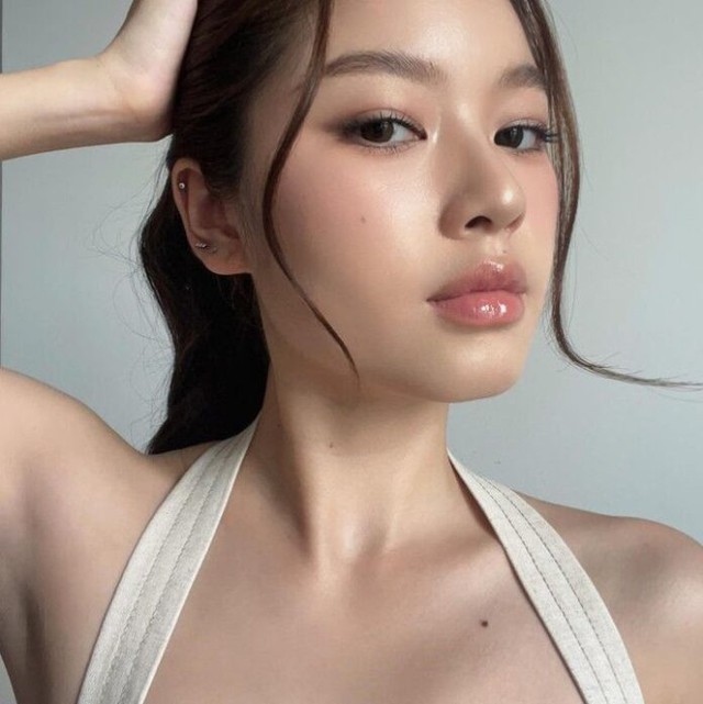 Bất ngờ 7 makeup look cho n&agrave;ng da trung t&iacute;nh: Ảnh chưa chỉnh sửa đẹp hơn photoshop - Ảnh 3.