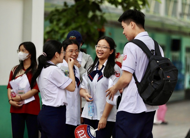 Đăng ký xét tuyển ĐH: Ngành nào có mức cạnh tranh 'dễ thở'? - Ảnh 1.