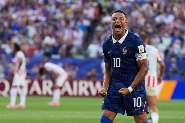 FIFA gây tranh cãi khi bổ nhiệm tổ trọng tài Argentina bắt tứ kết Pháp đấu Ma Rốc: Ác mộng cho Mbappe?- Ảnh 2.