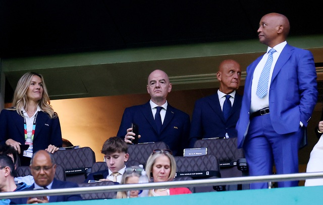 Giám đốc trọng tài FIFA Collina lên tiếng nóng về 2 tình huống nhạy cảm trận Argentina thắng ngược Ai Cập- Ảnh 3.