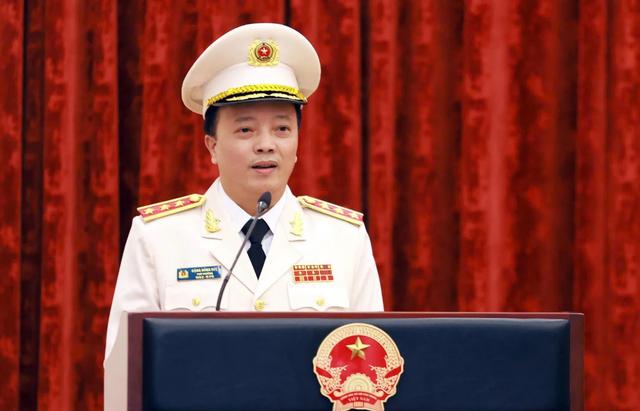 Thứ trưởng Bộ C&ocirc;ng an Đặng Hồng Đức được thăng cấp bậc h&agrave;m thượng tướng- Ảnh 3.