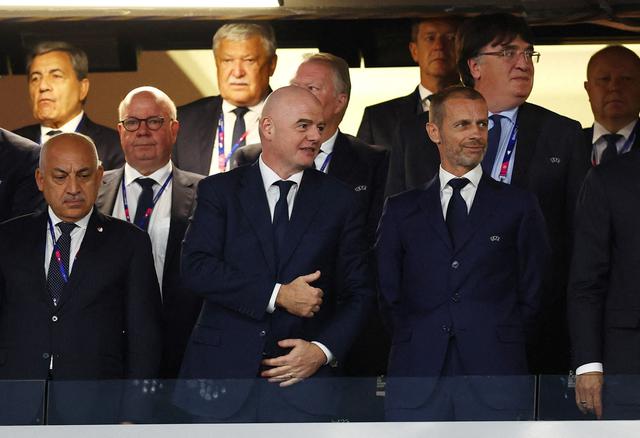 Áp lực đòi cách chức Chủ tịch FIFA tăng mạnh, ông Infantino lâm vào khủng hoảng nghiêm trọng - Ảnh 3.