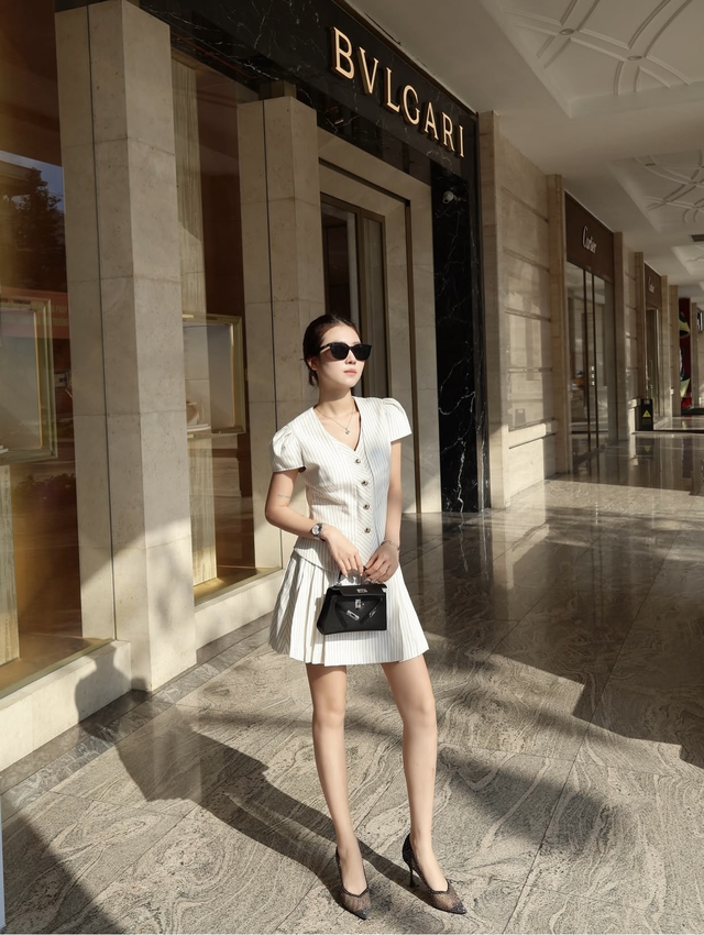 Bước xuống phố nhẹ t&ecirc;nh c&ugrave;ng những chiếc v&aacute;y x&ograve;e- Ảnh 5.