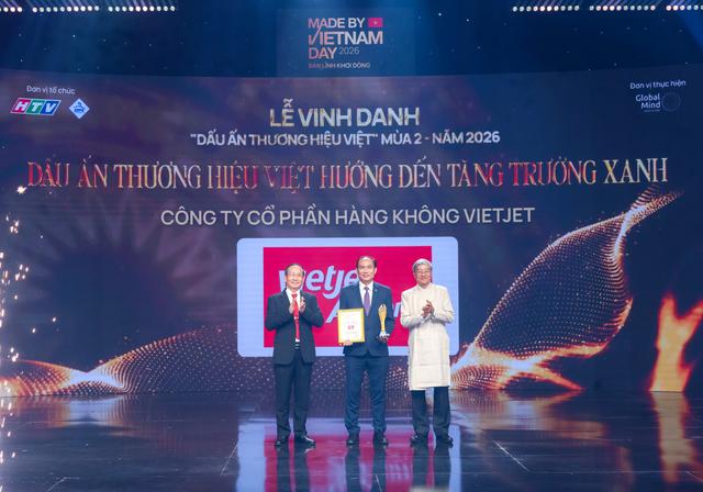 Vietjet với ‘Dấu ấn thương hiệu Việt hướng đến tăng trưởng xanh’ - Ảnh 1.