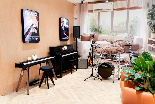 Việt Thương Music ra mắt Flagship Store 180 Võ Thị Sáu: Không gian ‘Chạm để Cảm’ - Ảnh 3.