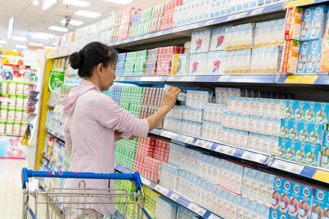 Bán lẻ bước vào mùa cao điểm phục vụ nhu cầu dinh dưỡng học đường- Ảnh 1.