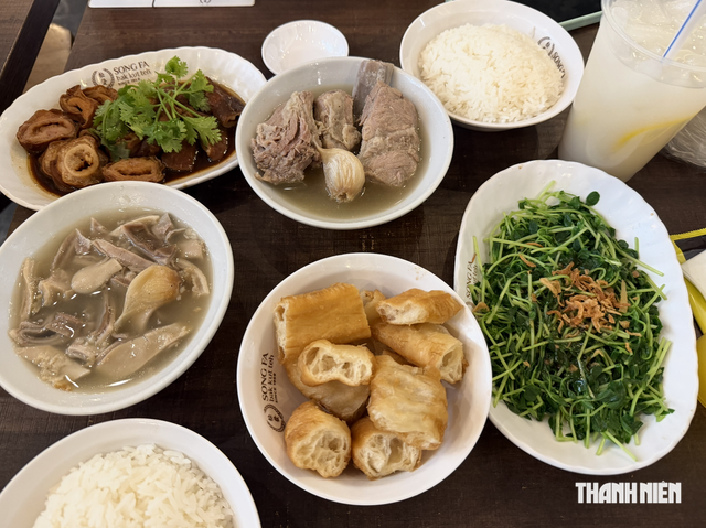 'Ẩm thực có thể vượt biên giới mà không cần hộ chiếu' - Ảnh 1.