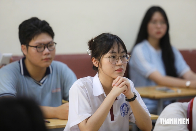Điểm chuẩn Trường ĐH Luật TP.HCM từ 16 đến 21,25 - Ảnh 1.