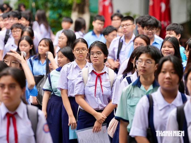 Để học sinh không mất cơ hội vào lớp 10 công lập - Ảnh 2.