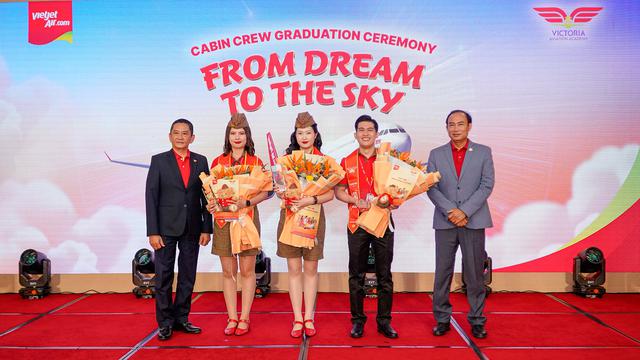 Những giấc mơ bay cất cánh từ Vietjet - Ảnh 5.