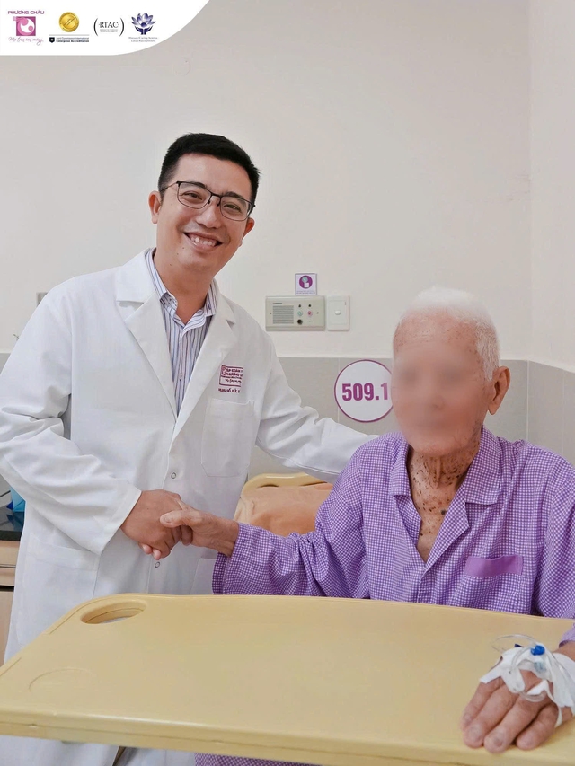 Cụ ông 100 tuổi mắc ung thư: Điều trị hay chấp nhận sống chung với bệnh? - Ảnh 1.