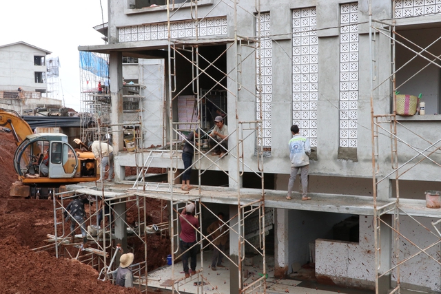 L&acirc;m Đồng chạy đua tiến độ 2 trường d&acirc;n tộc nội tr&uacute; v&ugrave;ng bi&ecirc;n giới - Ảnh 2.