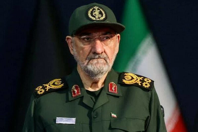 Bộ m&aacute;y mới tại Iran: T&iacute;n hiệu cho cuộc chiến d&agrave;i hơi - Ảnh 1.