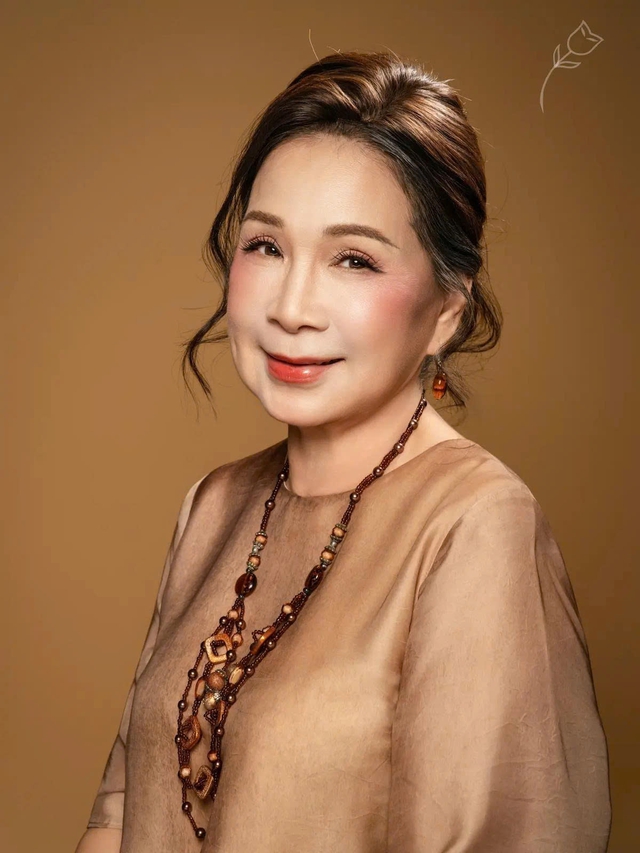NSƯT Hữu Châu, NSND Kim Xuân cùng về sân khấu Thành Lộc- Ảnh 1.
