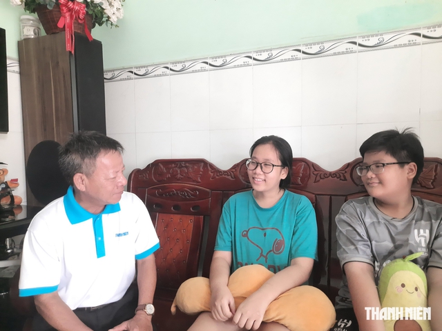 Gồng gánh nuôi 2 con thơ- Ảnh 1.