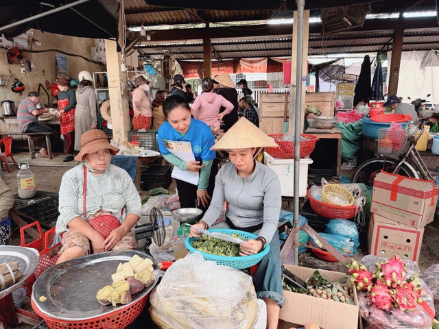 Đà Nẵng hỗ trợ đến 30% tiền đóng BHXH: Cú đệm tài chính mở lưới an sinh- Ảnh 1.