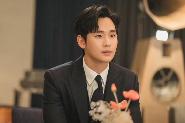 Kim Soo Hyun 'vượt mặt' So Ji Sub trong BXH diễn viên giàu nhất Hàn Quốc 2026 - Ảnh 1.
