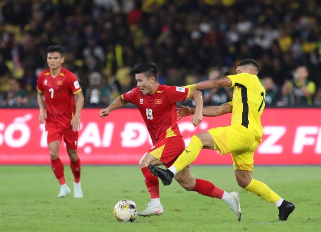 HLV Tan Cheng Hoe đối mặt bài toán khó khi đấu đội tuyển Việt Nam- Ảnh 1.